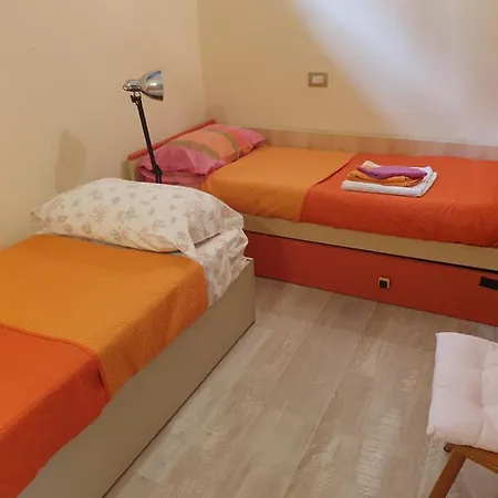 Casa Le Palme Giardino Apartment